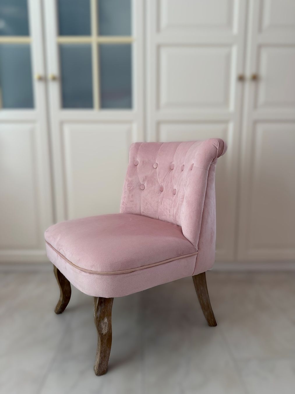 Sessel: Rosa Sessel – Neu (gemäss Beschreibung) aus Muri AG von sabri_25