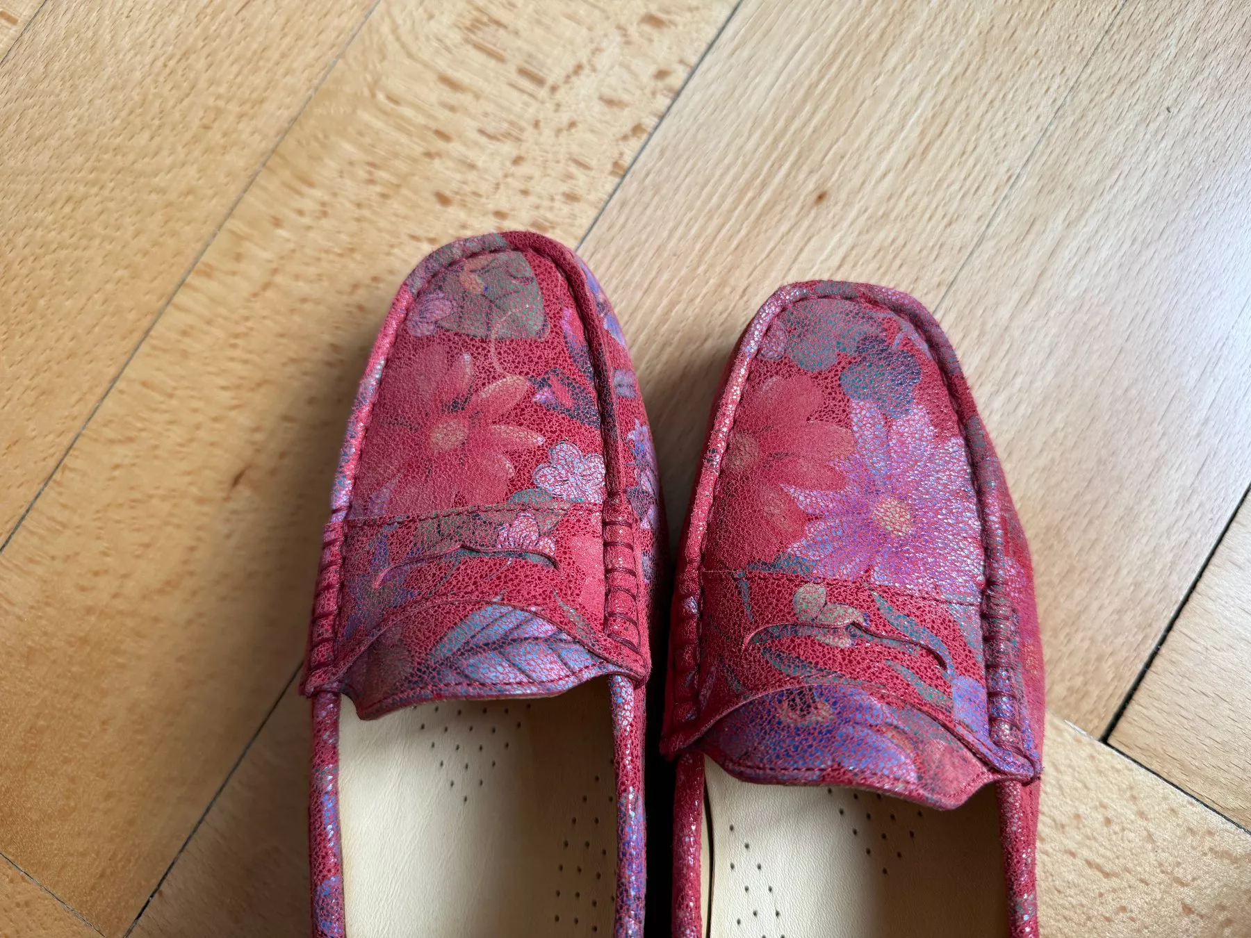 Scarpe da donna: Mocassins, handgenäht – Usato da Winterthur venduto da Trisskryssaren 1