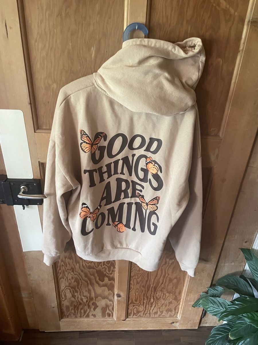Pulls & Sweat-shirts: Brauner Pullover mit Kapuze und Spruch – Neuf (Voir description) à Lenk im Simmental par banane50626 1