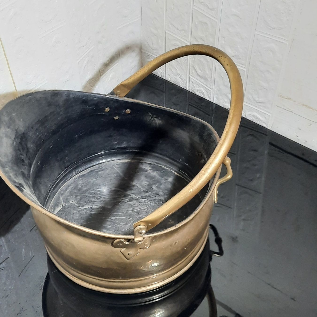 Sonstiges für Haushalt & Wohnen: Robuste Kanne mit antikem Design – Gebraucht aus Unterägeri von Altgoldschmuck 1