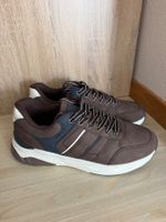 Baskets homme marron taille 42 état d'occasion correct