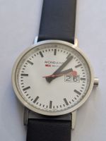 Neuwertige MONDAINE UHR