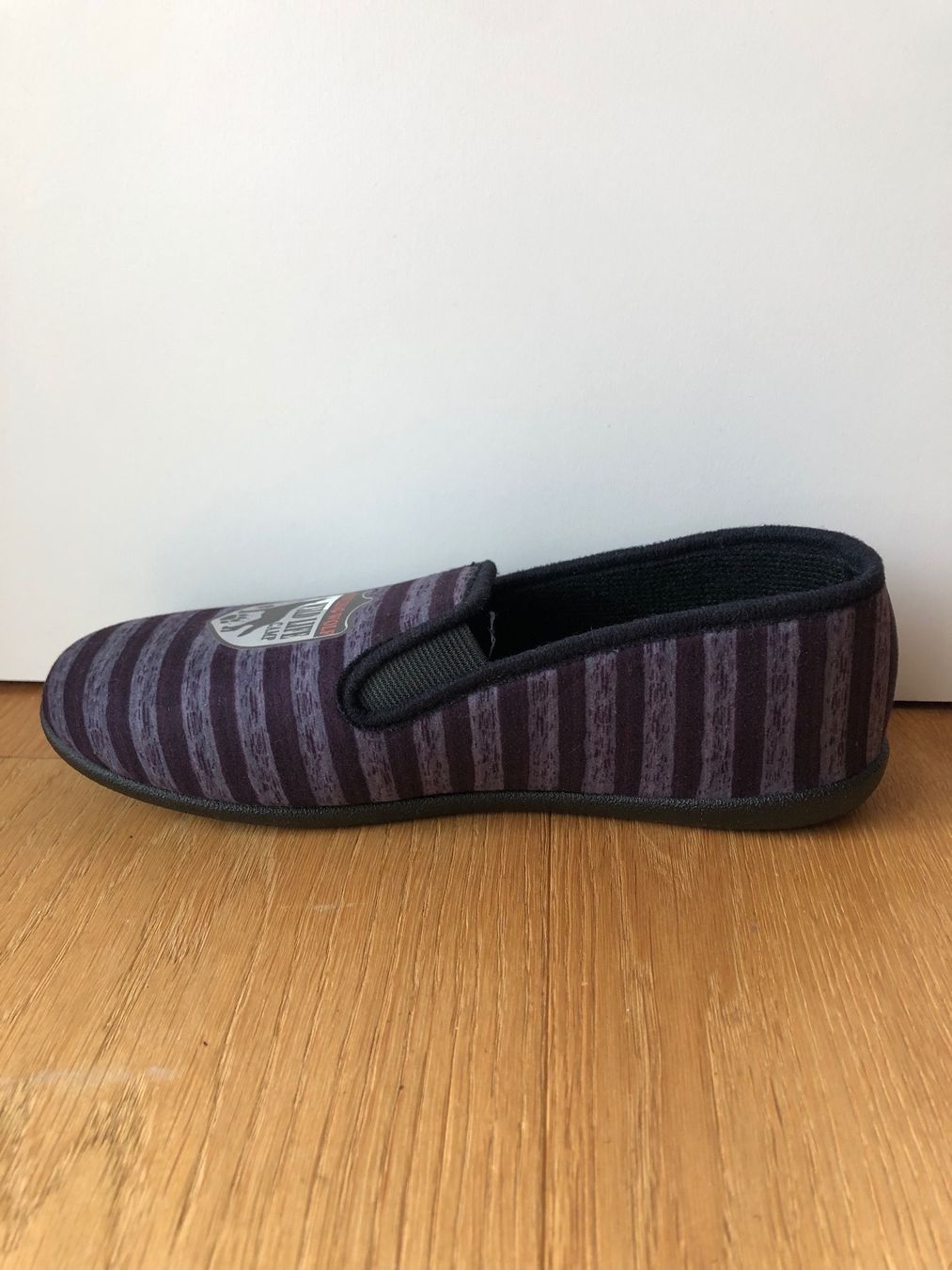 Scarpe per ragazzi: Neue Hausschuhe Gr.35 – Nuovo (secondo la descrizione) da Lengnau BE venduto da Rubin27 3