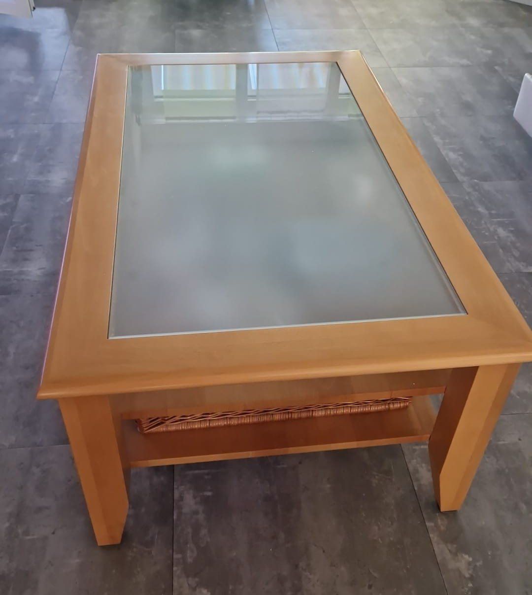 Tavoli: Salontisch mit Glas 120x50x75 cm – Usato da Fällanden venduto da McCloudy