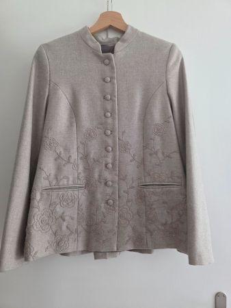 Jacke Michaela Feyrsinger mit Stickerei Gr. 38 Top Zustand
