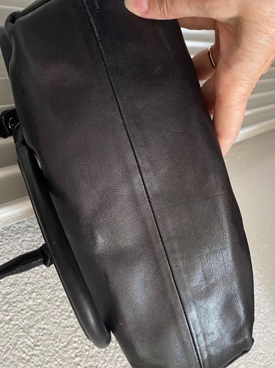 Navyboot Borse da donna: NAVYBOOT schwarze Ledertasche Matelassé – Usato da Besazio venduto da lionheart63 6
