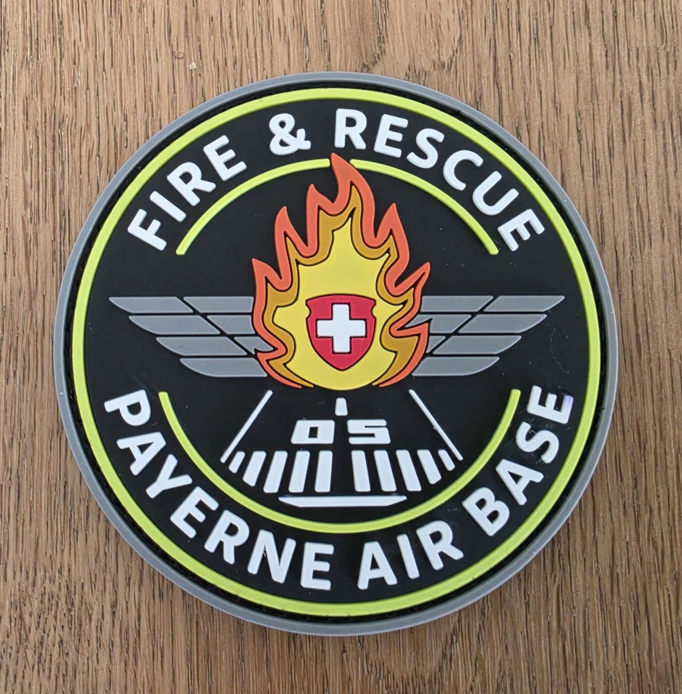 Insignes: Sapeurs Pompiers Suisse – Neuf avec emballage d'origine à Payerne par jacmar