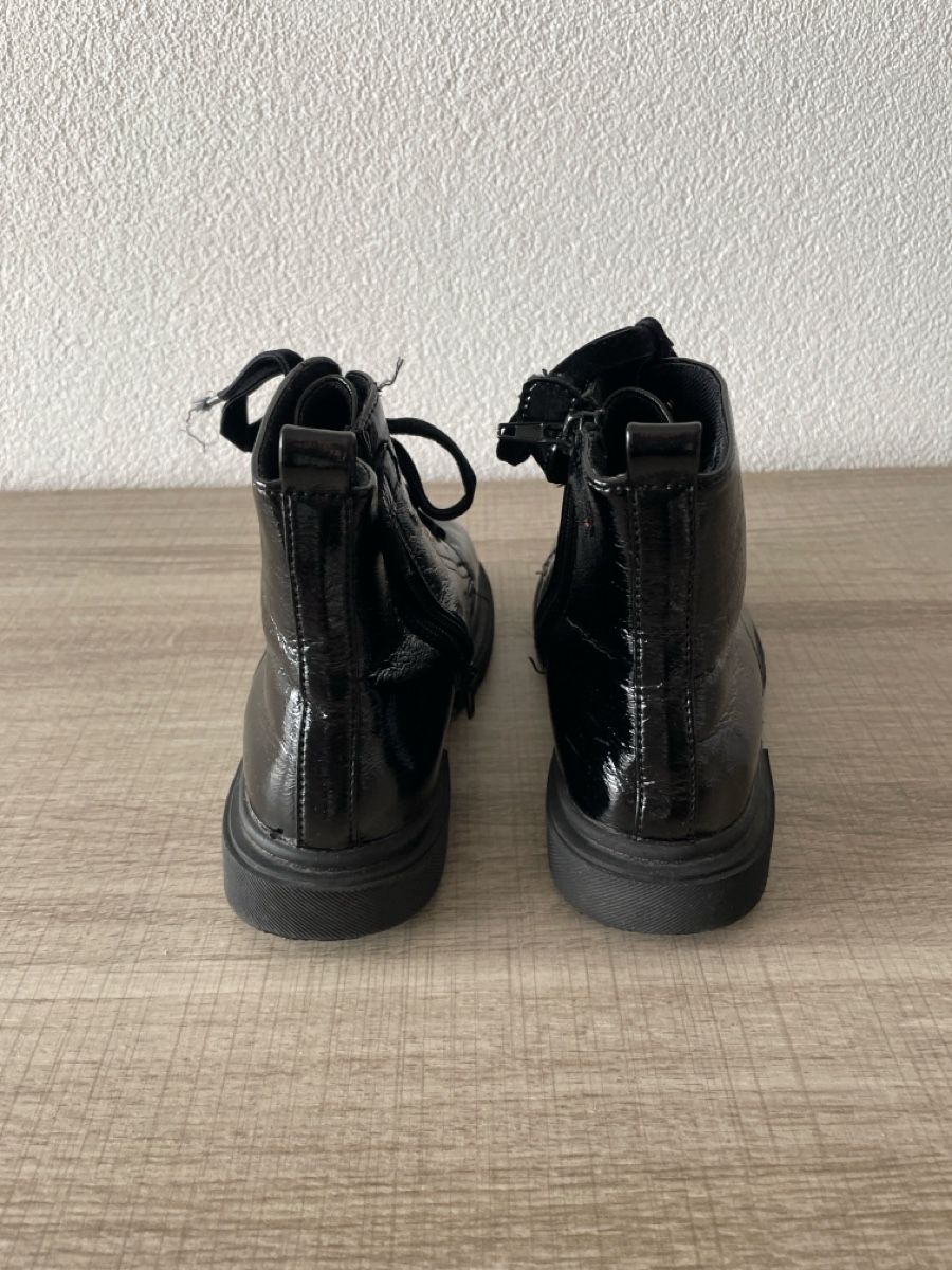 H&M Scarpe per ragazze: Bottines fille 34 noir – Usato da Sornard (Nendaz) venduto da Dodo8117 1