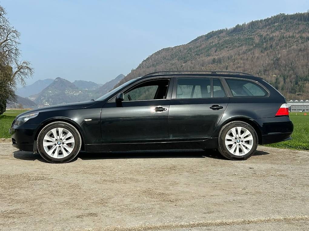 Automobili: BMW 525i Touring – Usato da Alpnach Dorf venduto da inf_56t7 4
