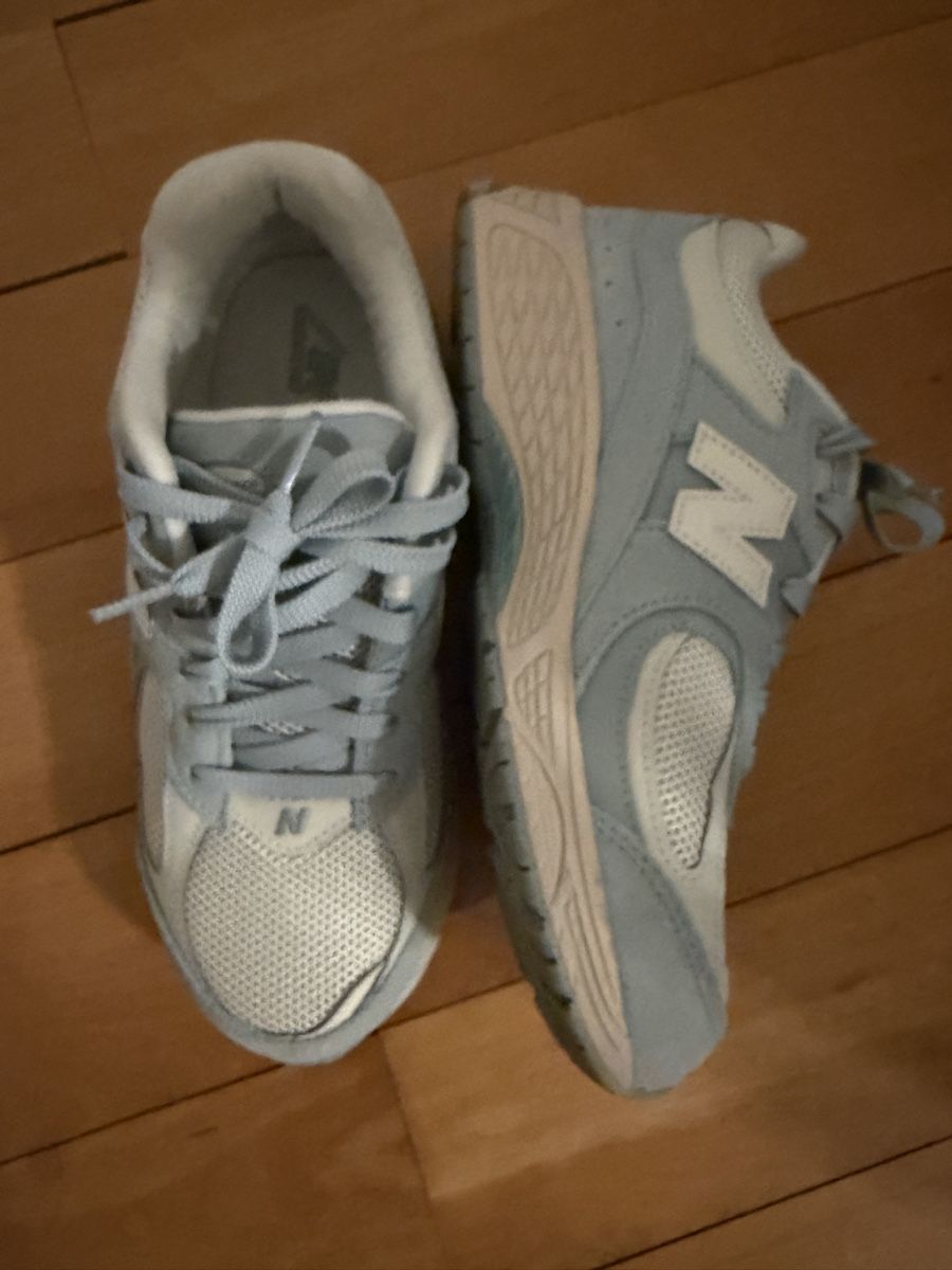 New Balance Scarpe da uomo: New Balance 2002R hellblau Grösse 37.5 Neu – Usato da Zürich venduto da 123456789juju 5