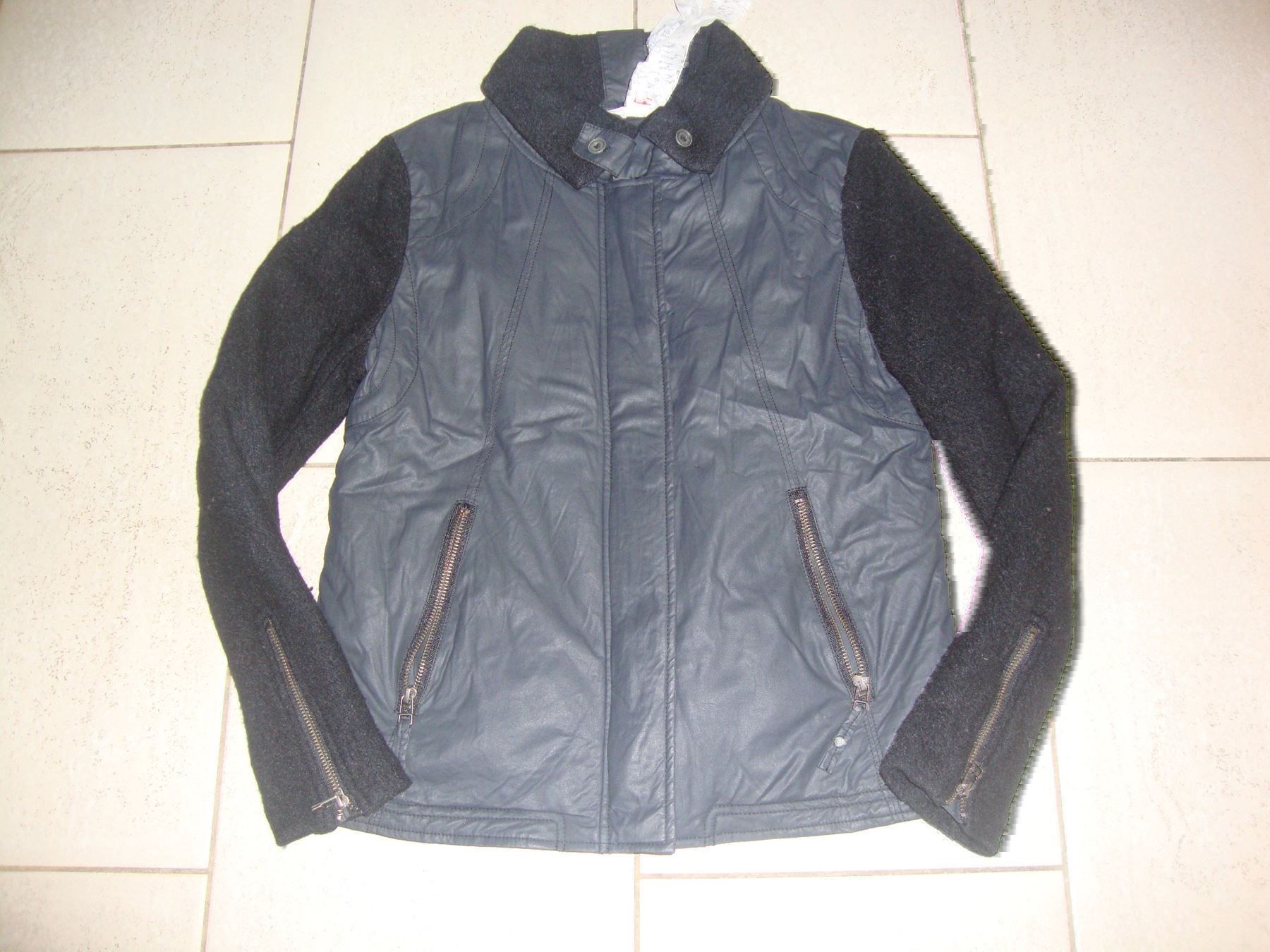 Nile Giacche: NILE JACKE GR.S **NEU** – Nuovo (secondo la descrizione) da Rotkreuz venduto da Samballi