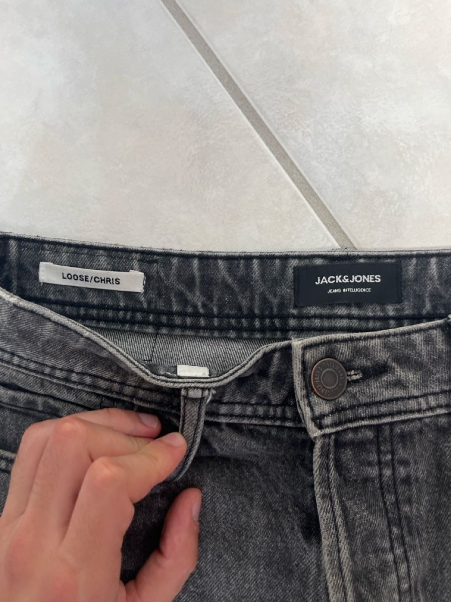 Jeans: Short en jeans gris taille M – Usato da Delémont venduto da gabrielquintas9 1