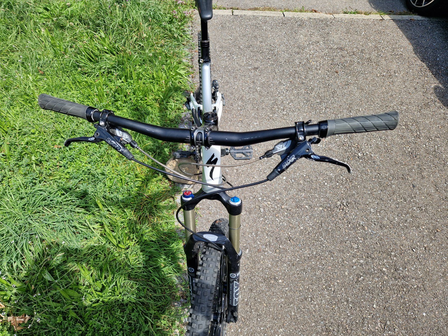 Specialized Velos: Mountainbike Specialized Stumpjumper – Gebraucht aus Gümligen von  6