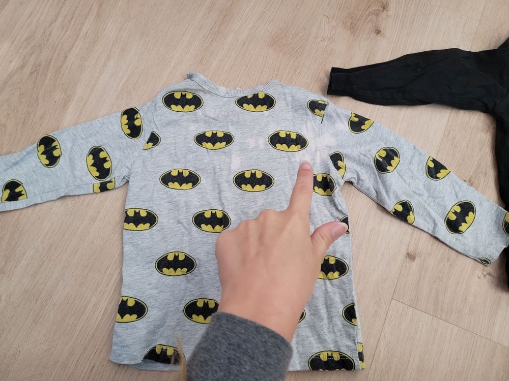 Maglioni & Felpe: 2x Batman Gr. 80 – Usato da Lupsingen venduto da sta_wgg5 3