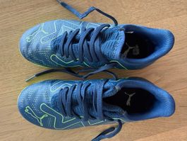 Puma Hallenschuhe Gr. 33 grün-navy blau