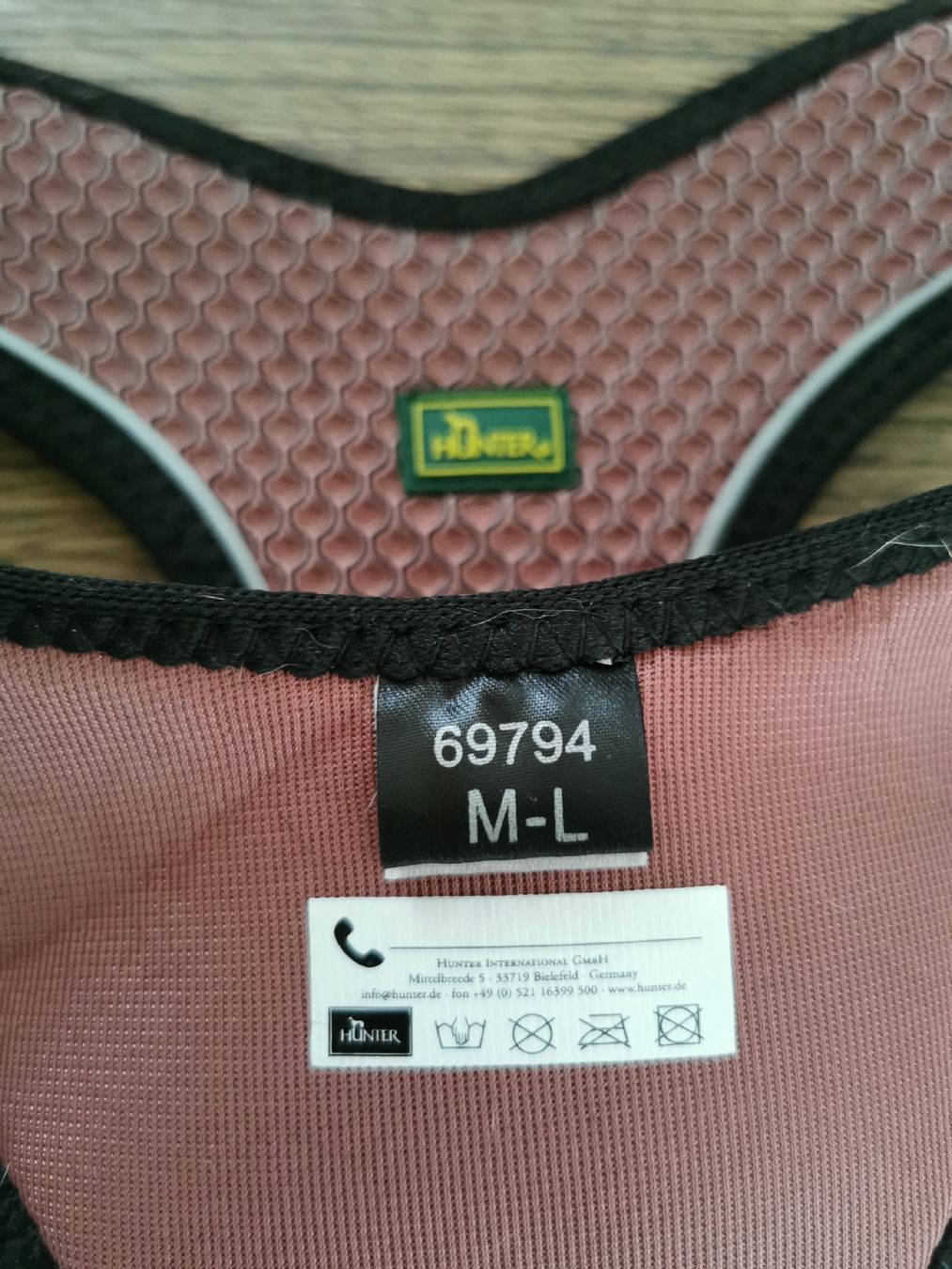 Hunter Abbigliamento: Hunter Norweger Geschirr Ruby, Grösse M-L, neu nie gebraucht – Nuovo (secondo la descrizione) da Gossau ZH venduto da GDE19 2