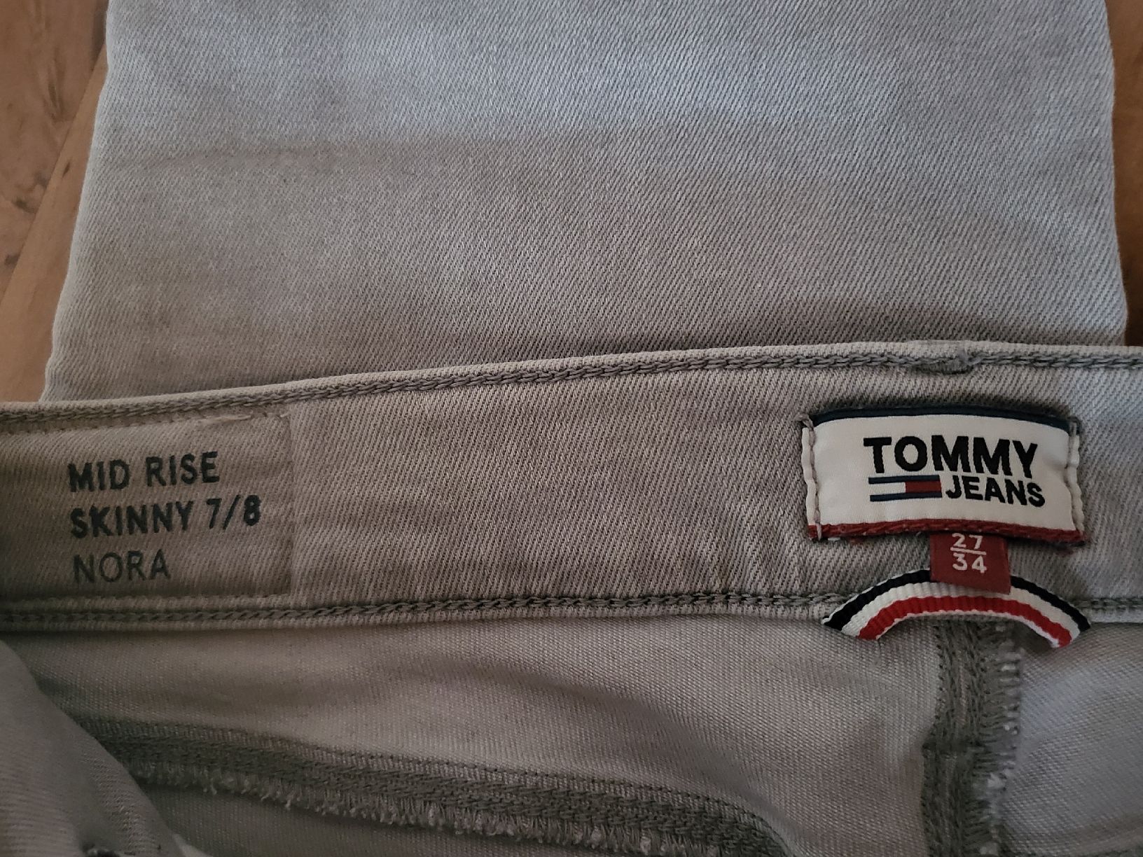 Tommy Hilfiger Jeans: Tommy Jeans Gr. 27/34 – Gebraucht aus Zwingen von crazy84 2