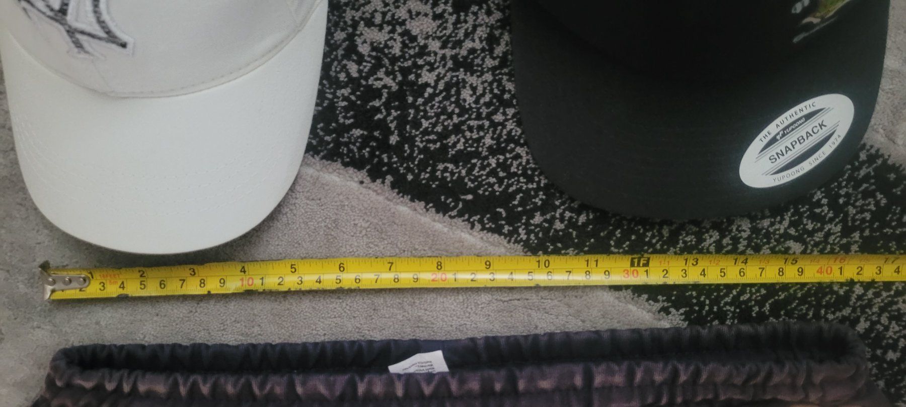 Lotti di vestiti: Ensemble 2 Casquettes & Short Marque COHL'S taille L/ Coton – Usato da Vevey venduto da obi_n8zc 3
