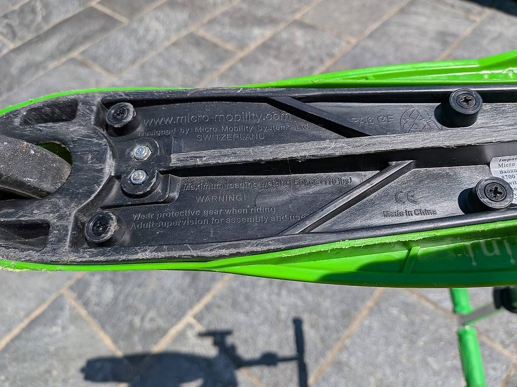 Micro Kickboard: Micro Mini Scooter mit LED Räder – D'occasion à Kloten par Beeway 4