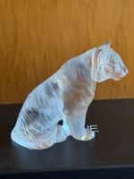 Lalique sitzender Tiger mit Originalverpackung und Papiere