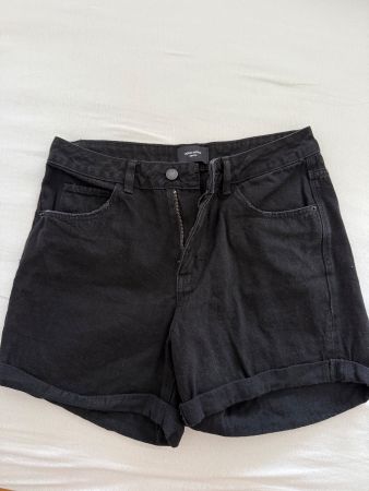 Damen Shorts schwarz Grösse 36 VERO MODA Denim guter Zustand