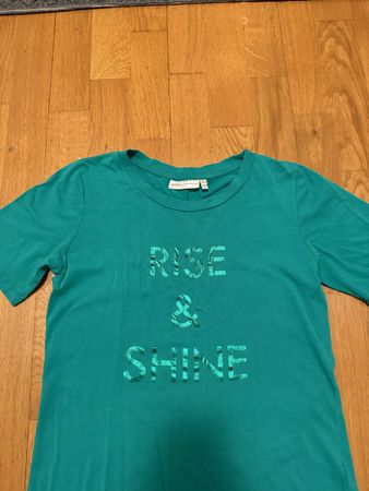 T-Shirt von InWear Grösse XXS.