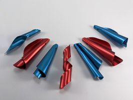 Aluminum (farbig eloxiert) Anhänger 7Stk. 6 bis 7cm