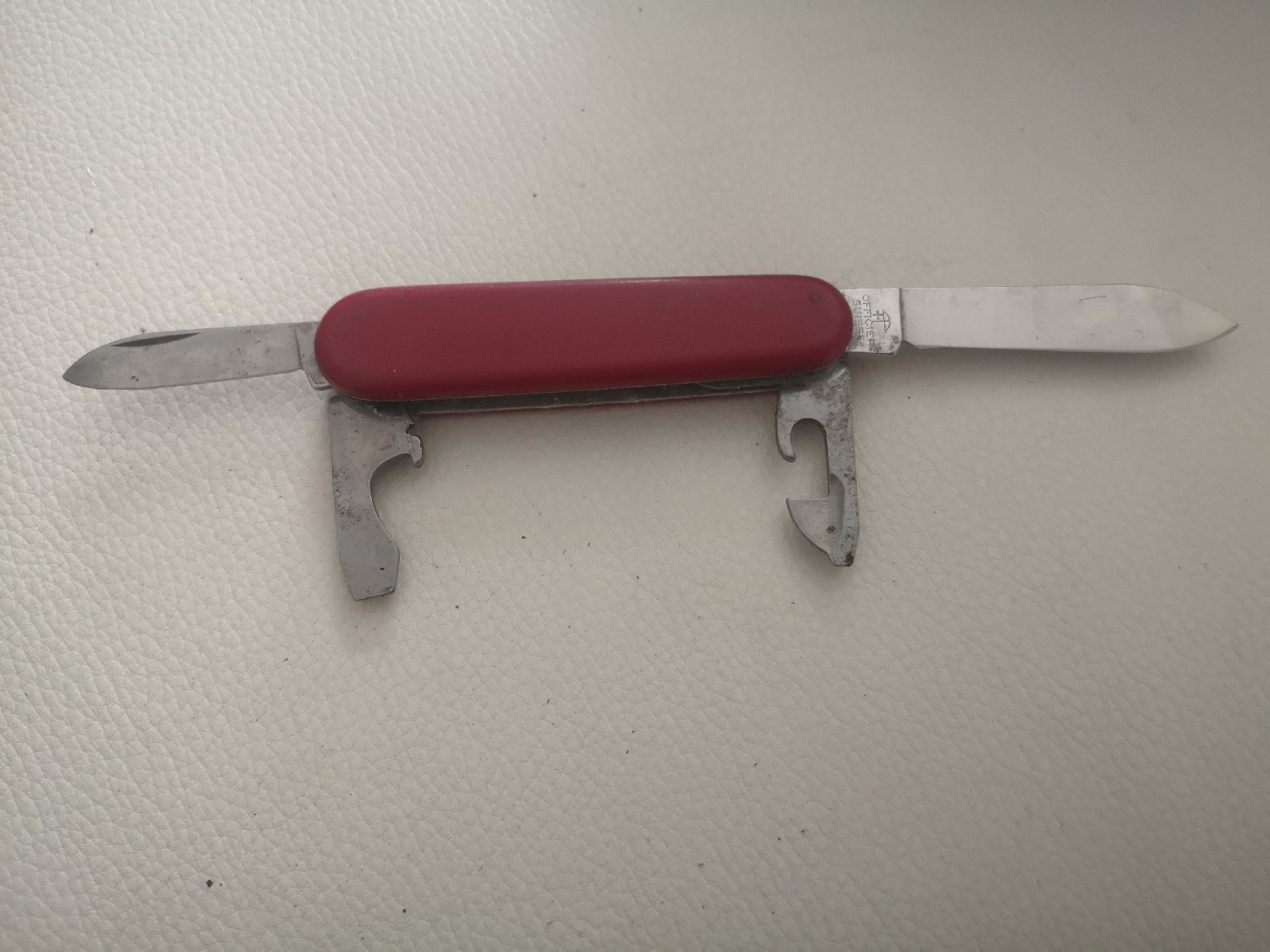 Victorinox Coltelli tascabile: Victorinox Recruit Offiziersmesser rot – Usato da Belp venduto da mar_76s8 1