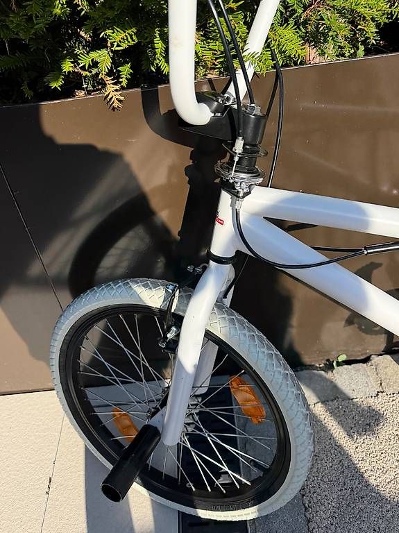 Velos: Velo – Gebraucht aus Erlenbach ZH von mal_qvk6 2