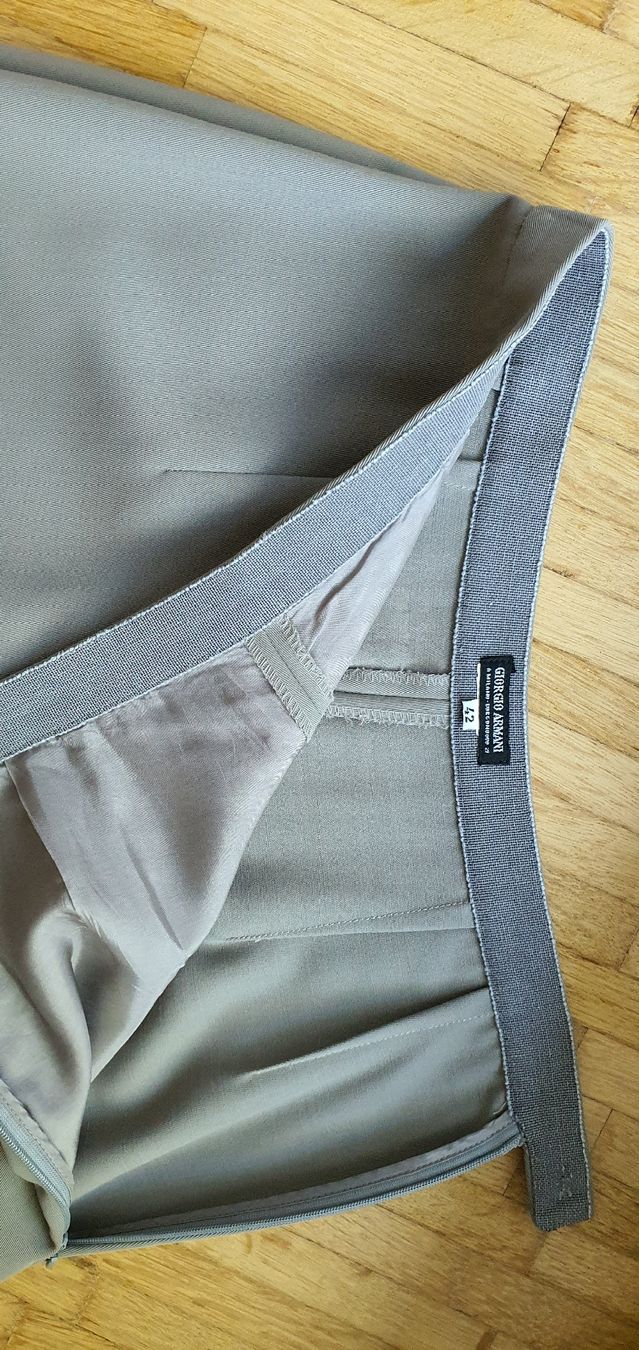 Armani Pantaloni: Giorgio Armani Hose – Usato da Basel venduto da Kristal4 6