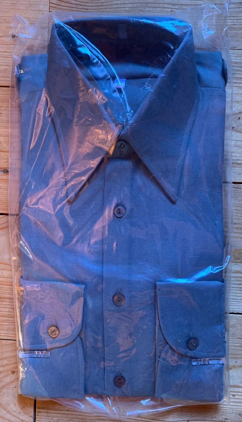 Schweizer Armee Camicie: 3 Uniformhemden der CH Armee – Nuovo (secondo la descrizione) da Goldingen venduto da Bergler012 2