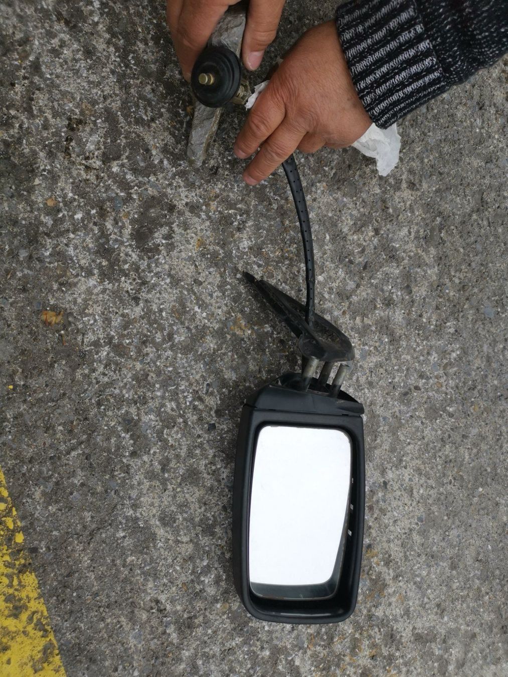 Tutti pezzi di ricambio auto: VW Audi Aussenspiegel – Usato da Mollis venduto da Makedonce 2