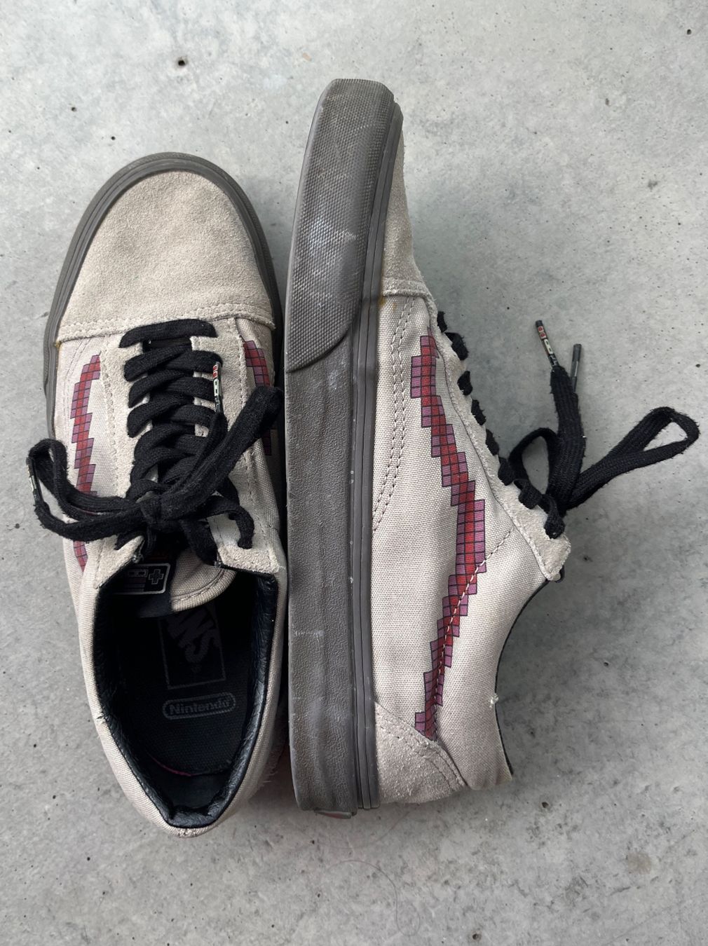 Vans Scarpe da donna: Nintendo Edition Vans Turnschuhe – Usato da Emmenbrücke venduto da sssssara