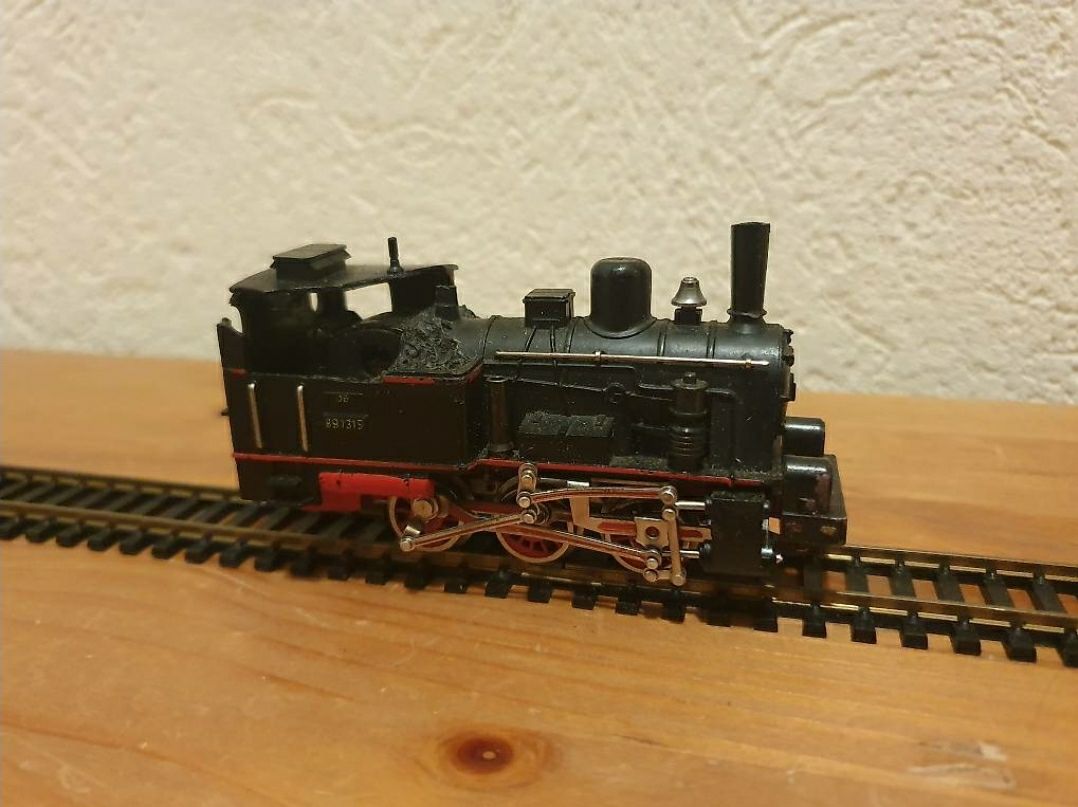 Fleischmann Modelleisenbahnen: Fleischmann Dampflok H0 T3 BR89 1315 – Defekt aus Herznach von Dosendealer 1