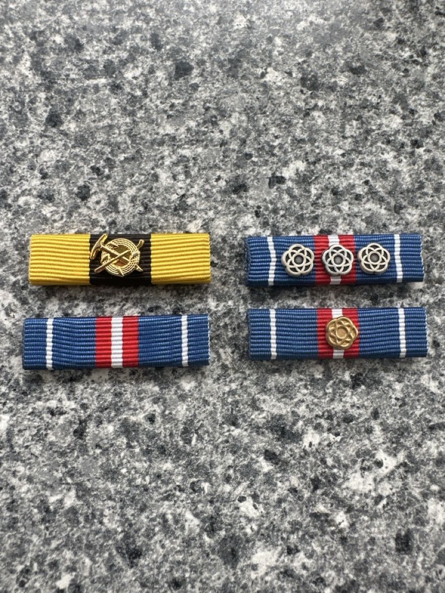 Schweizer Armee Plaketten & Abzeichen: Ribbon Armee  – Gebraucht aus Morbio Inferiore von Ecod