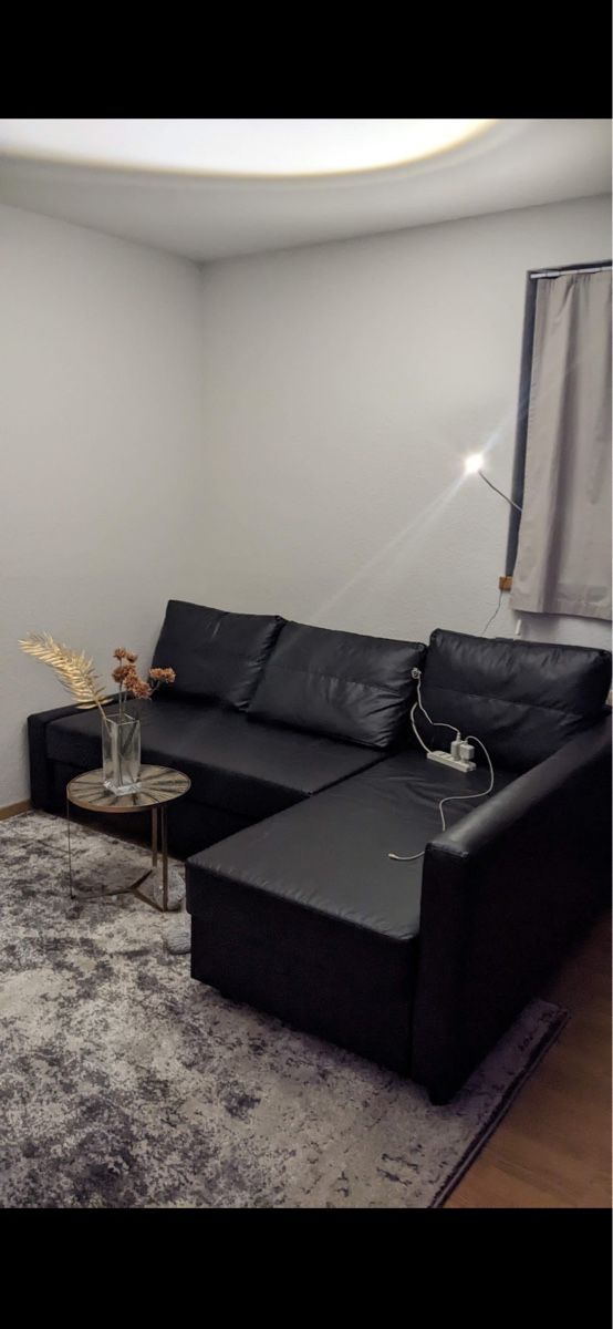 Sofas: FRIHETEN black couch - bed/container – D'occasion à Zürich par Ale_7khj 1