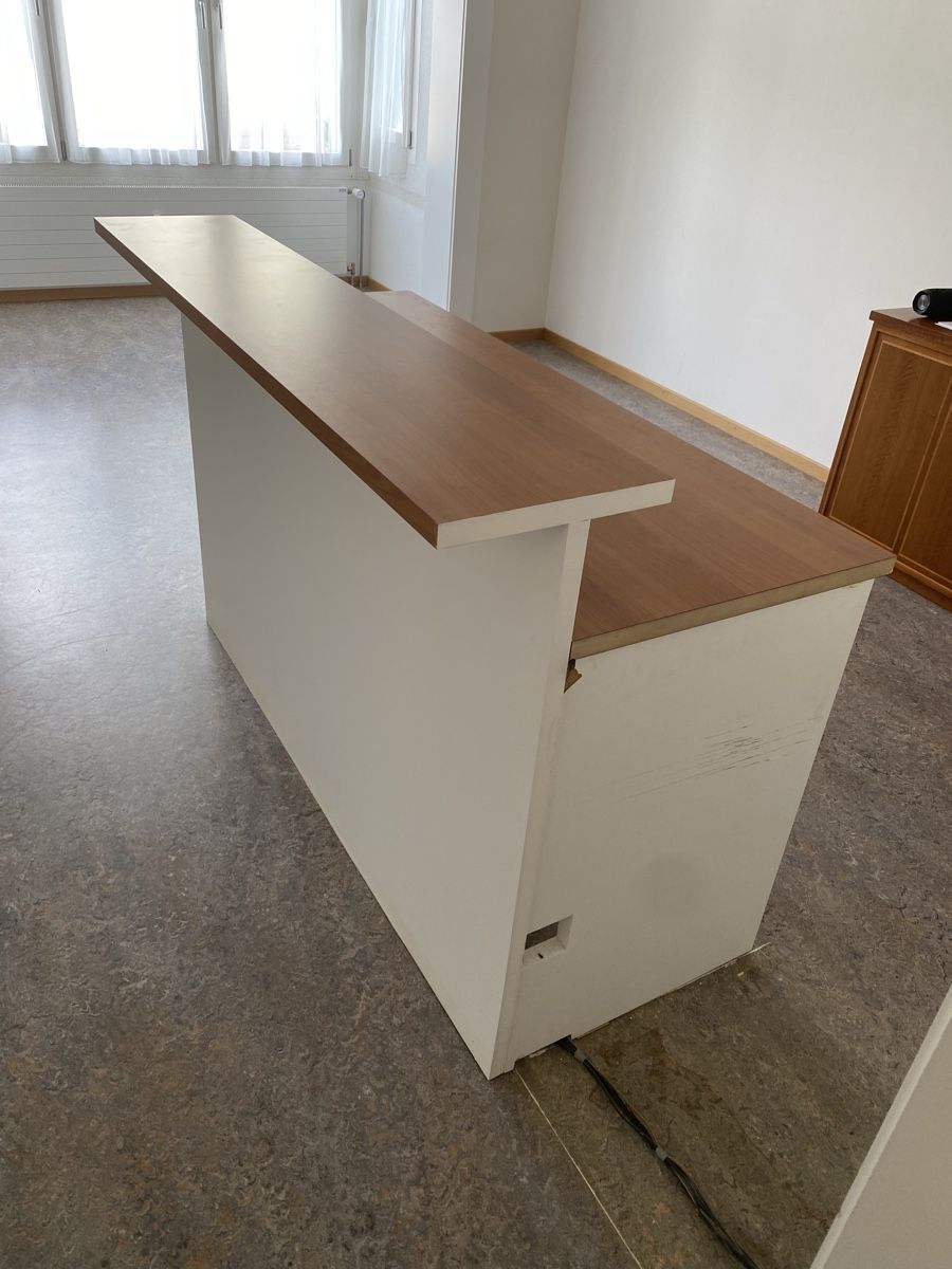 Ladenausstattungen & Messebau: Tresen – Gebraucht aus Engelburg von hungleberry 1