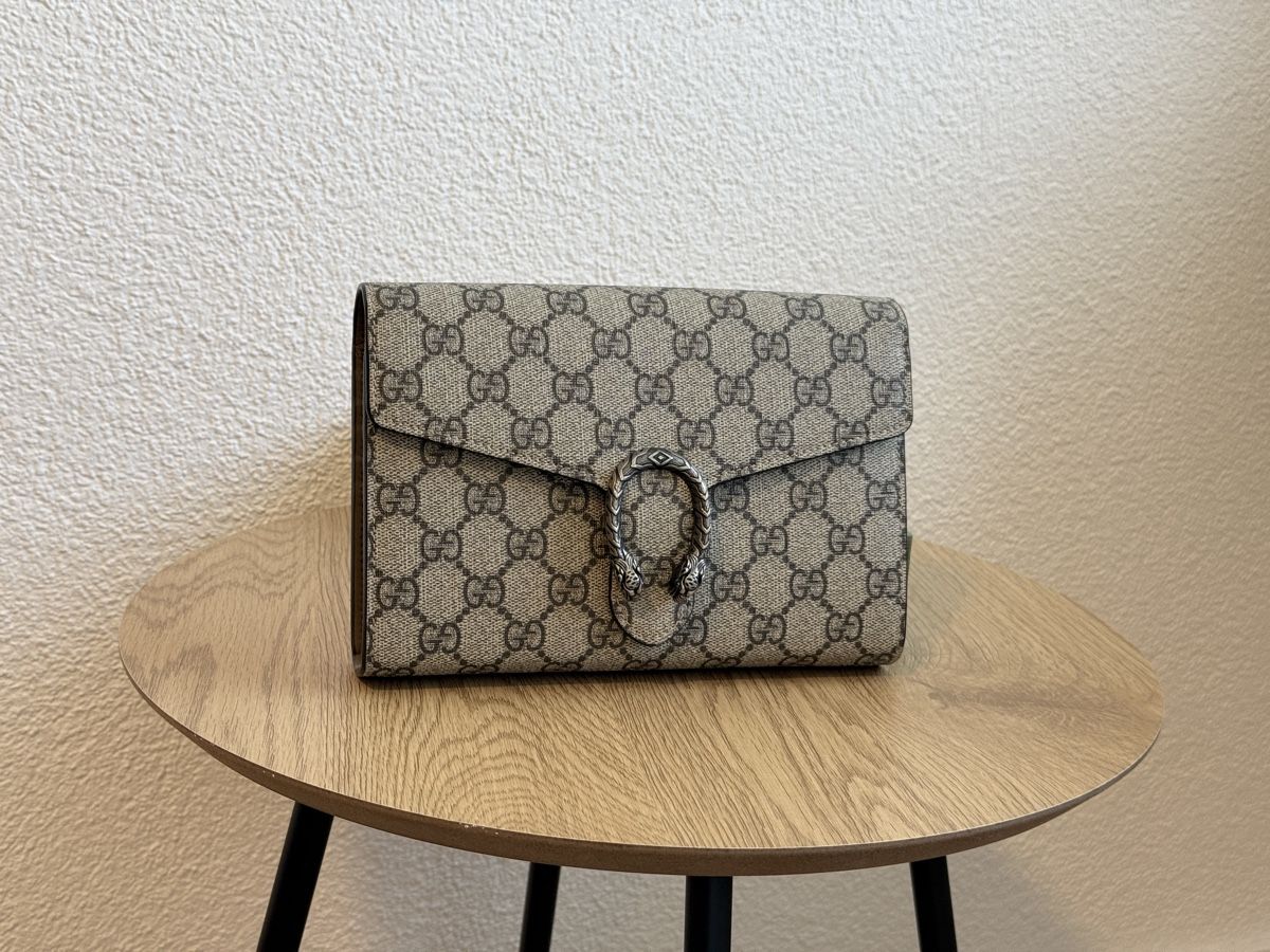 Gucci Borse da donna: Gucci Marmont Clutch mit Kette – Usato da Frauenfeld venduto da Ariuki 4