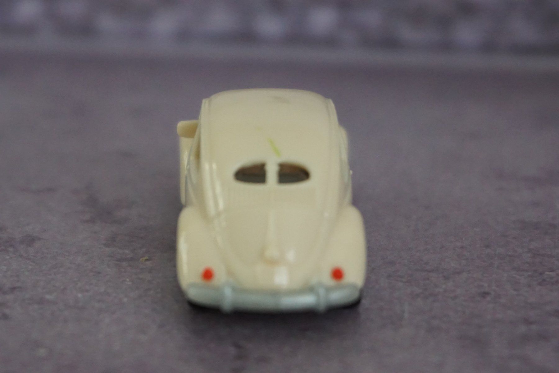 Volkswagen Modellini d'auto: VW Käfer Brezel 1:87 KULT !!!!!!!!! – Usato da Reiden venduto da Doppeldecker69 2