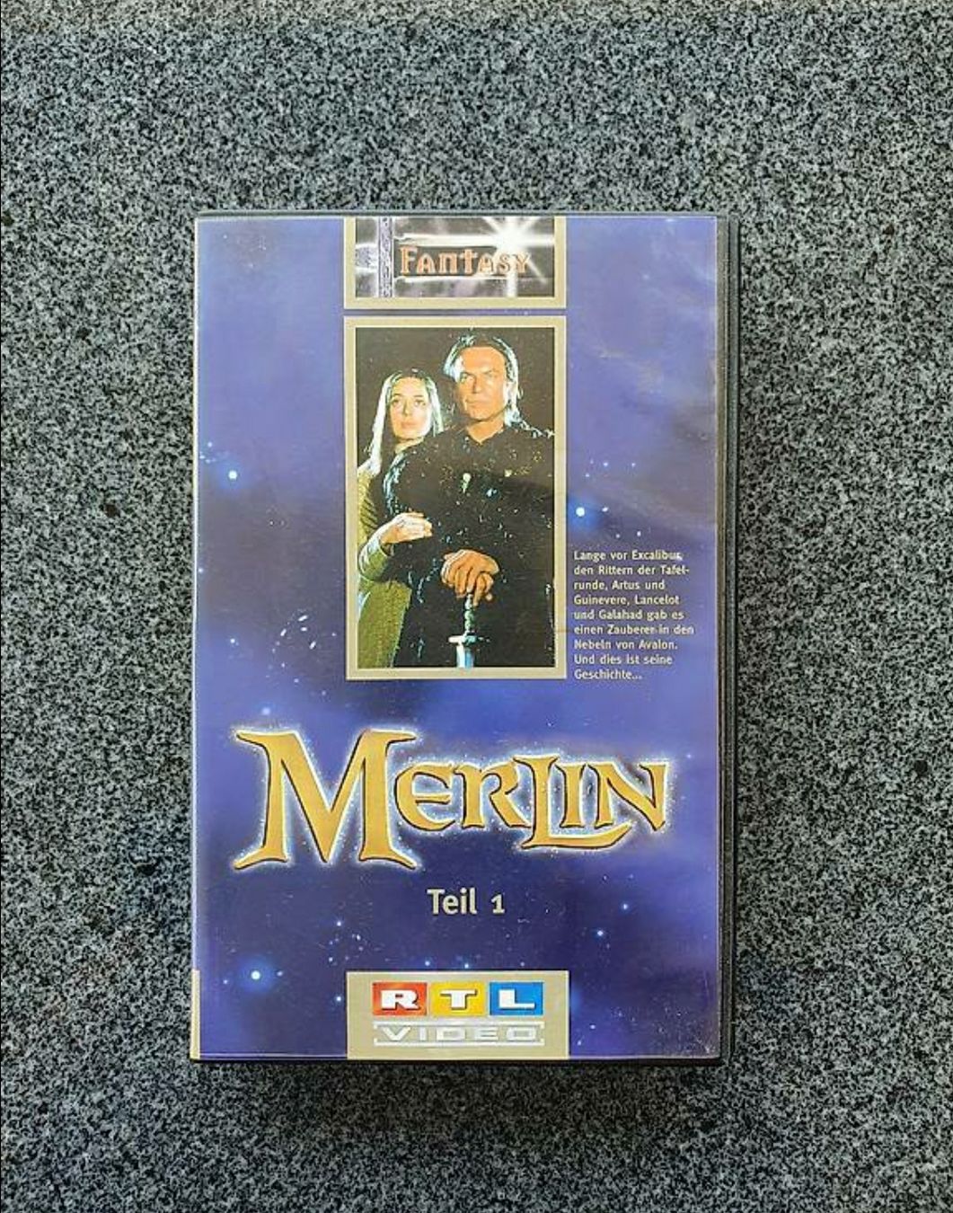Toutes les VHS: Merlin 1+2 Vhs Filme – D'occasion à Herznach par kayley09