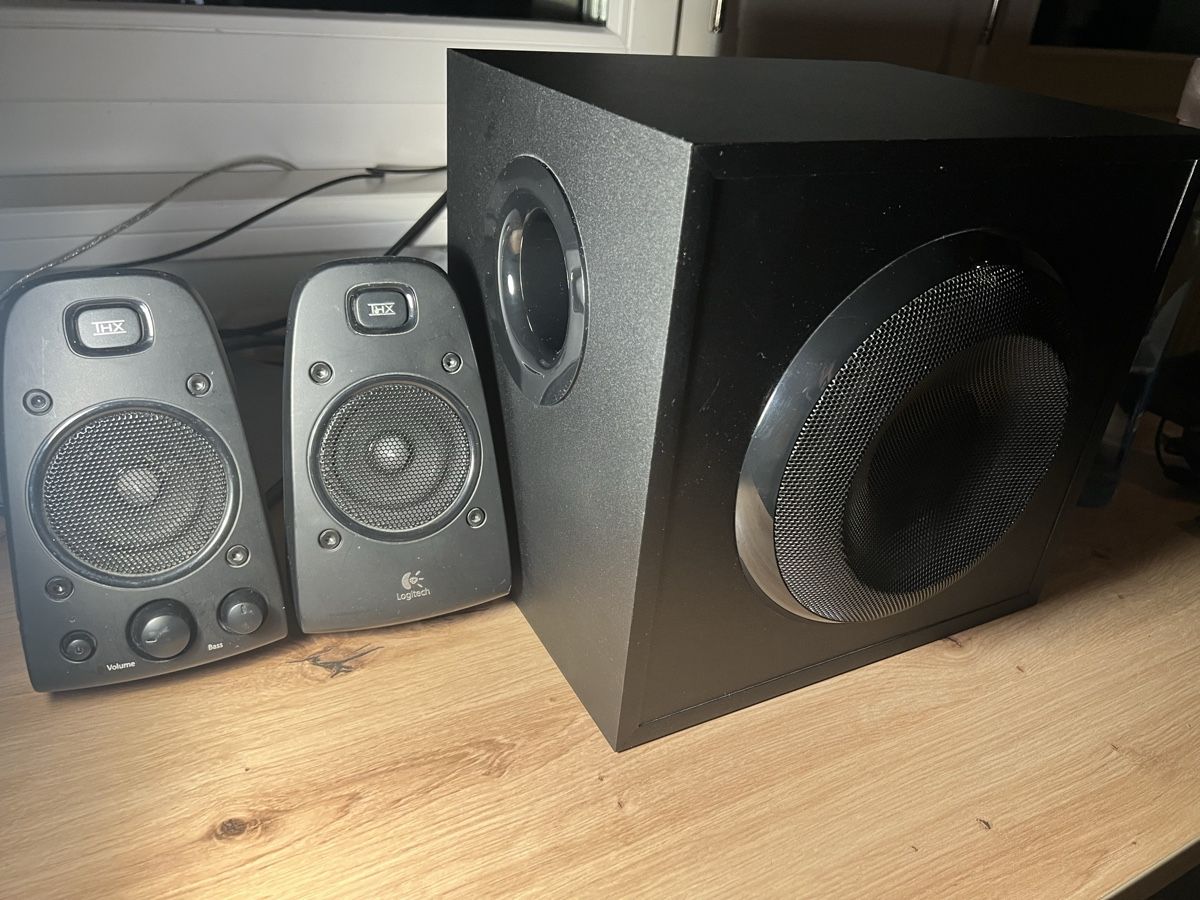 Logitech Haut-parleurs: Lautsprecher System Z623 Logitech – D'occasion à Bütschwil par mar_6zbv 1