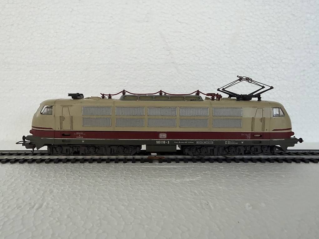 Lima Modellini di ferrovie: DB Elektrolokomotive BR 103 – Usato da Muri AG venduto da cag733