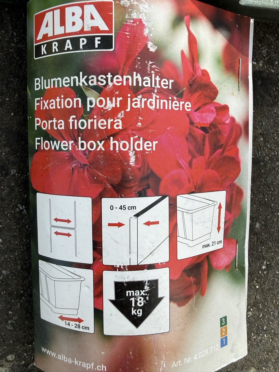 Ferramenta: 3 Blumenkastenhalter, Neu und Robust – Nuovo e nell'imballaggio originale da Uster venduto da Flummi 4