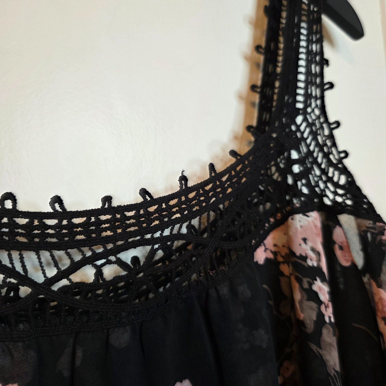 Blusen: Romantische Bluse L Blumen off shoulder – Gebraucht aus Wald ZH von CapLux 6