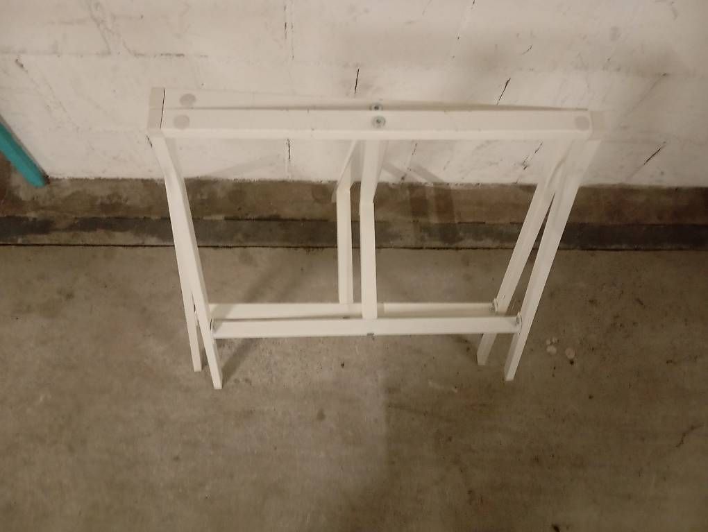 Ikea Autres meubles de bureau: Böckli aus Metall – D'occasion à Basel par Petergunn 2