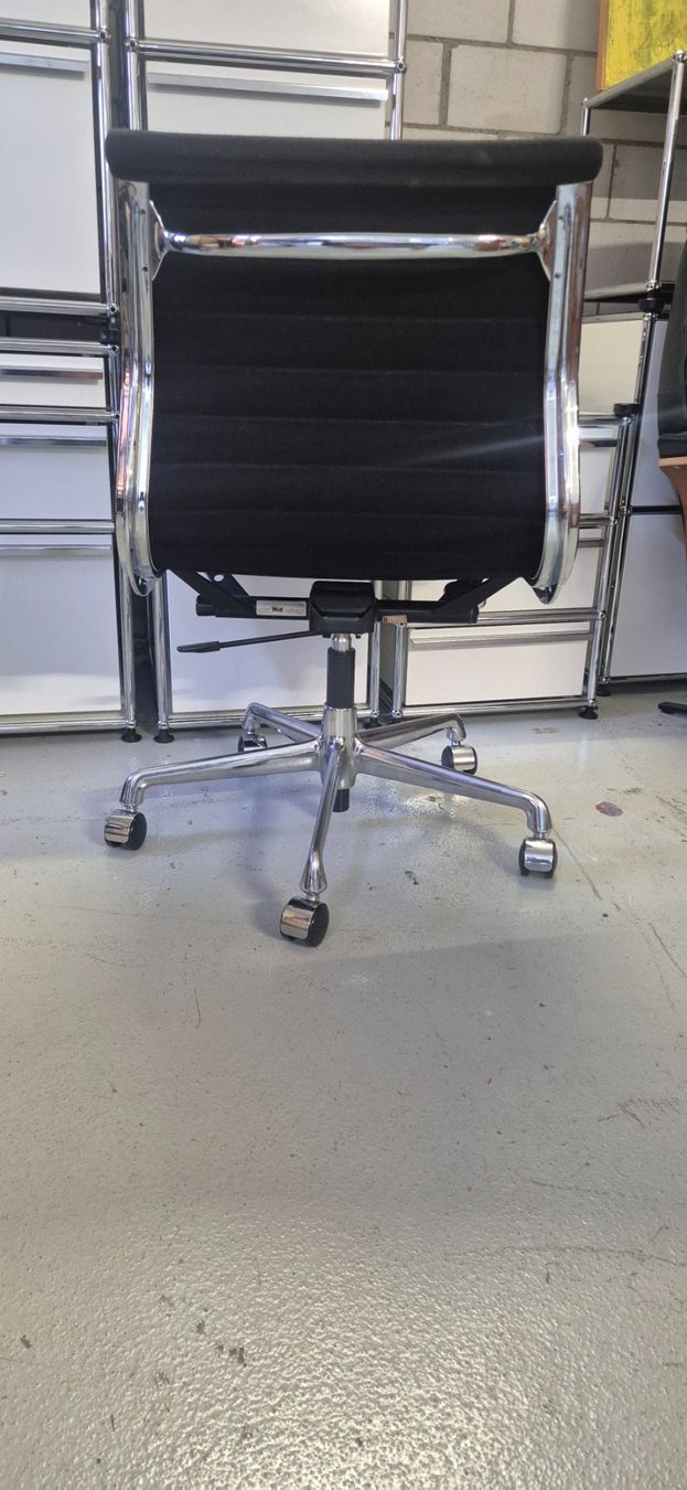 Vitra Sedie: Vitra EA 117 in Hopsak Nero – Usato da Meilen venduto da COSTA_ABC 1