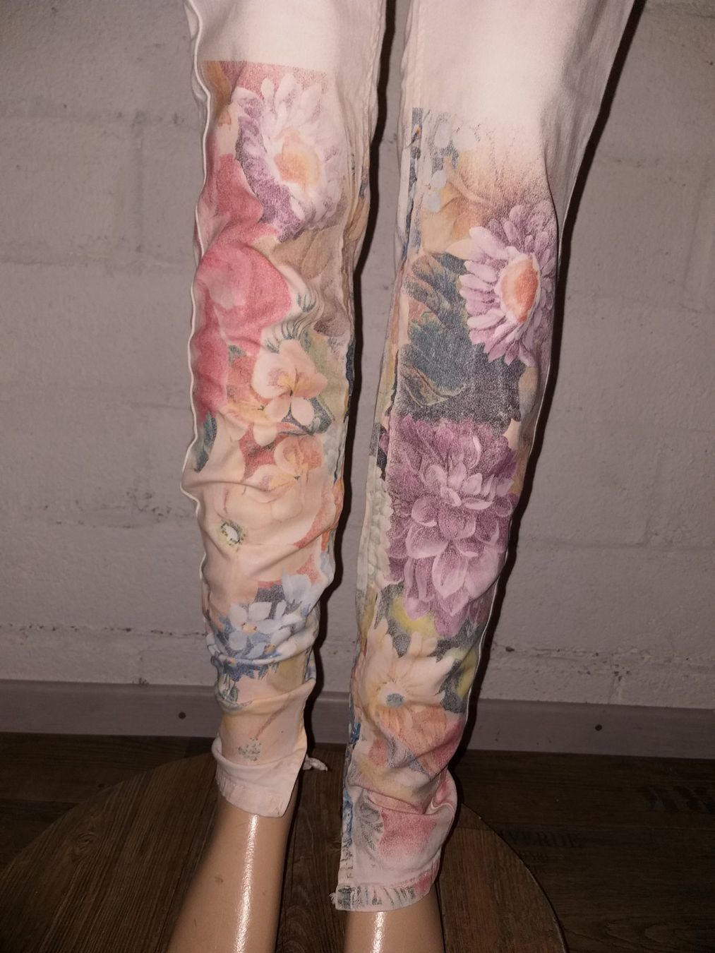 Please Jeans Jeans: PLEASE Jeans taille / Grosse M – Usato da Cossonay-ville venduto da Super-Price-Quality 2