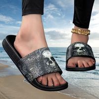 💀 Bequeme Slipper mit Totenkopf-Print 👣