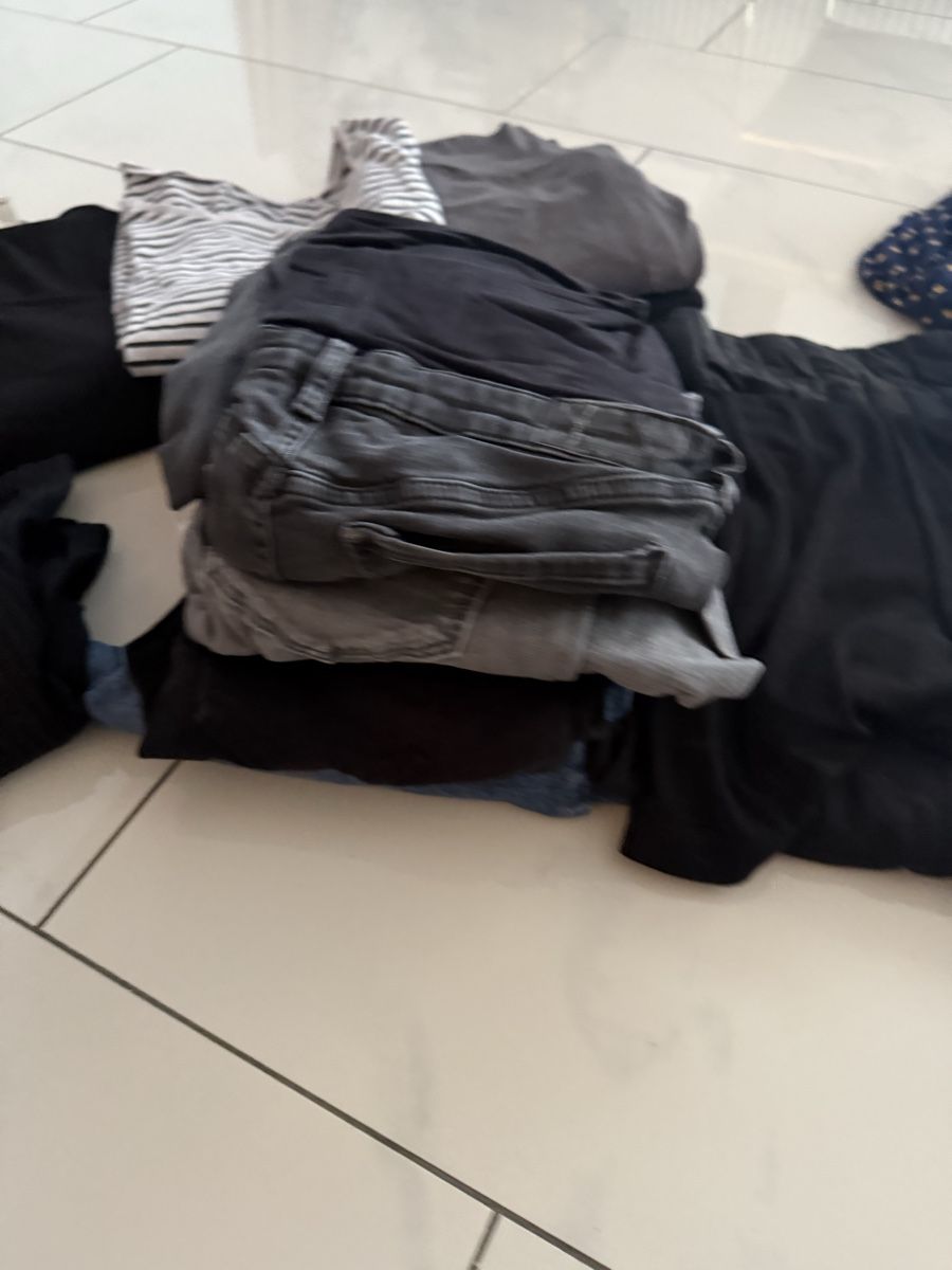 Lots de vêtements: Kleiderpaket Umstandsmode – D'occasion à Matzingen par Leusa01 6
