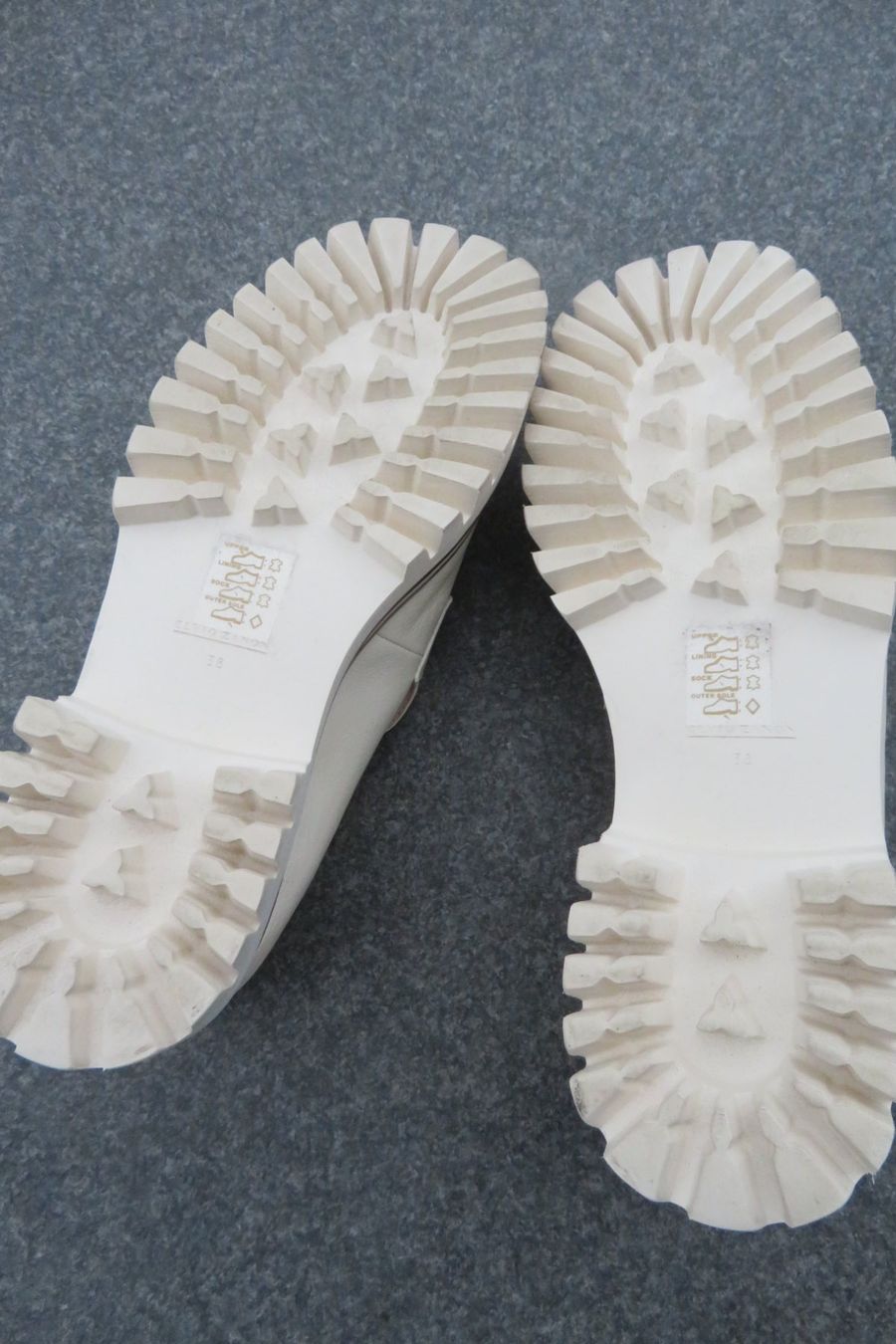 Scarpe da donna: ELVIO ZANON Echtlederslipper Grösse 38 – Nuovo (secondo la descrizione) da Wil ZH venduto da Tamagy 3